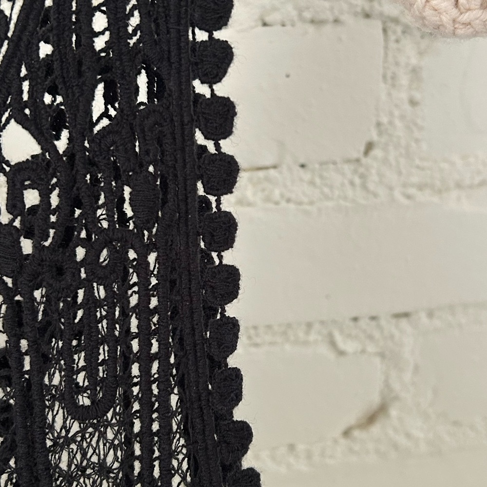 Forever 21 Black Butterfly and Floral Crochet Dress
Size: Small
NWT - Picture 10 of 12